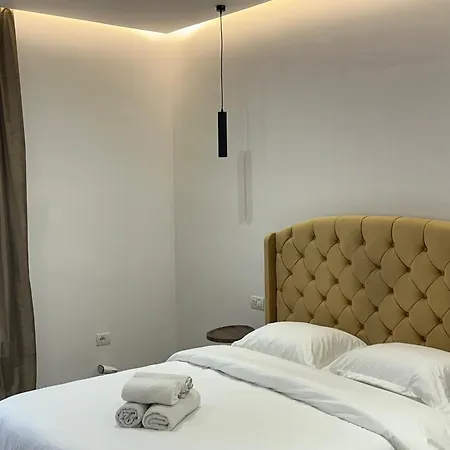 Ar Center דירה טיראנה