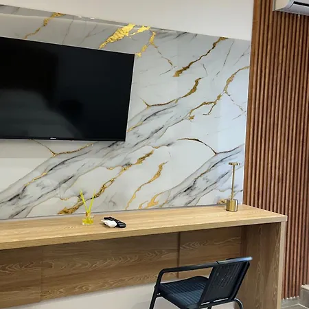 Ar Center * 地拉那